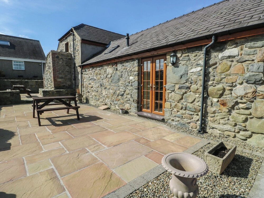 Lily Cottage