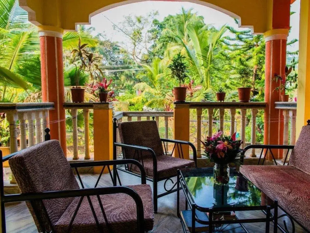 Koala Hotel and Lounge