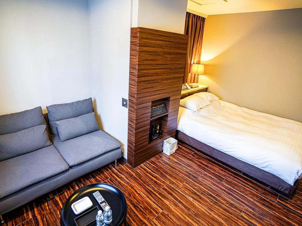 Superior Double room (full double bed)