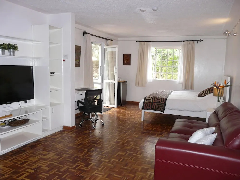 Standard Double room with garden view (full double bed)