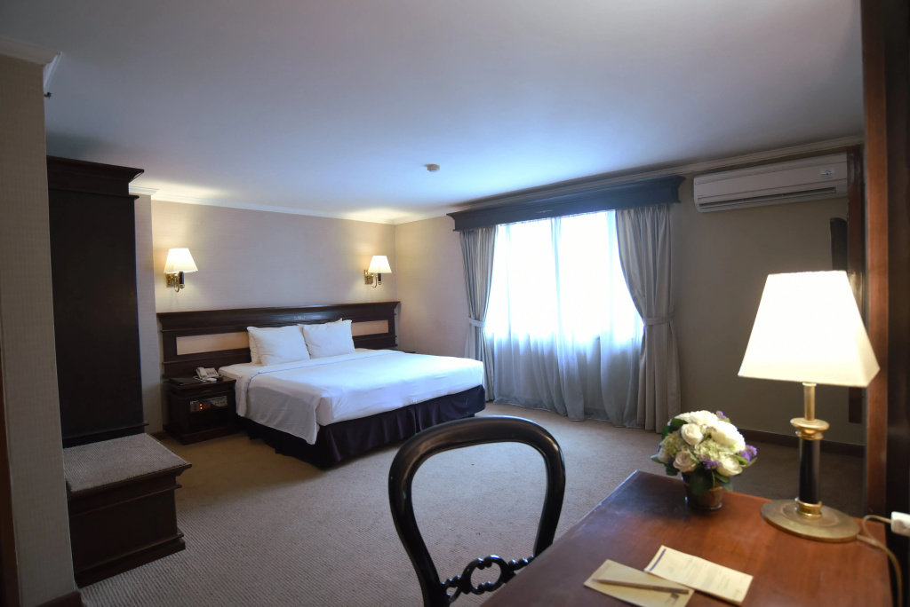 Deluxe Double room (full double bed)