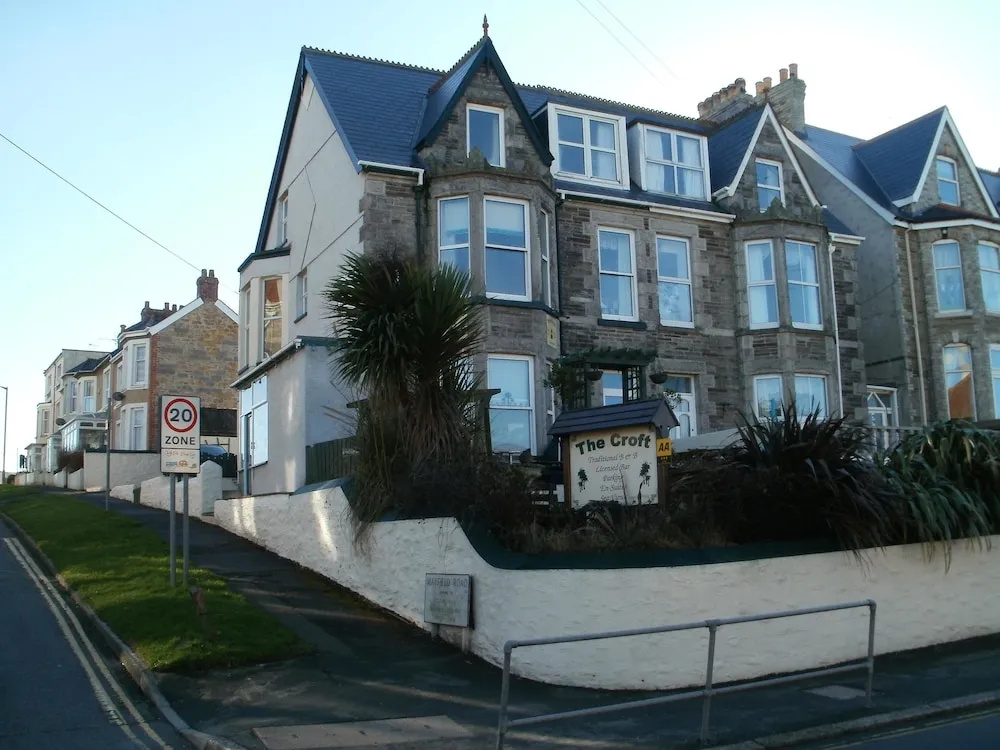 The Croft Hotel - Bed & Breakfast