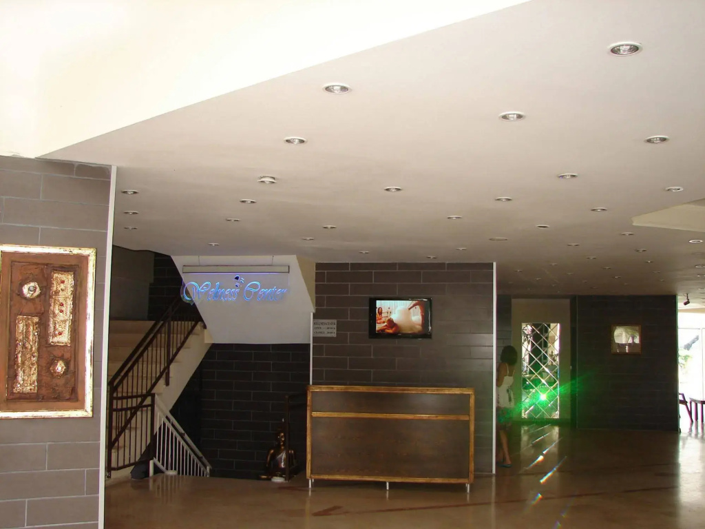 Hotel photo 12