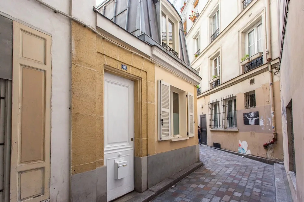 Voir la photo 1 — Bright Triplex - 4br/10p - Moulin Rouge