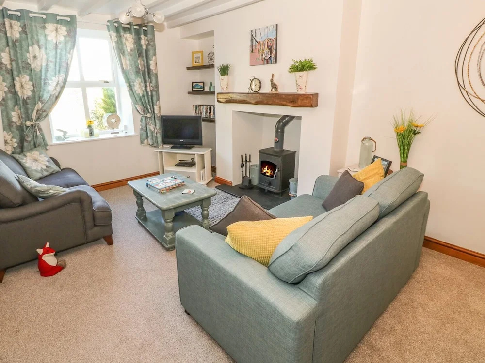 2 Bryn Eglwys, Porthmadog