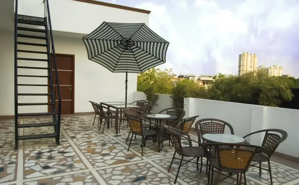 Tree Top Greens Serviced Apartment