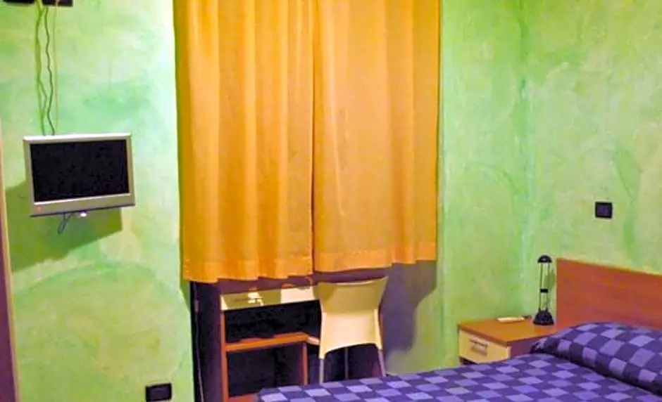 Economy room