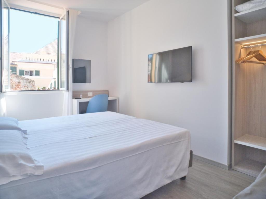 Hotel Medusa — 4