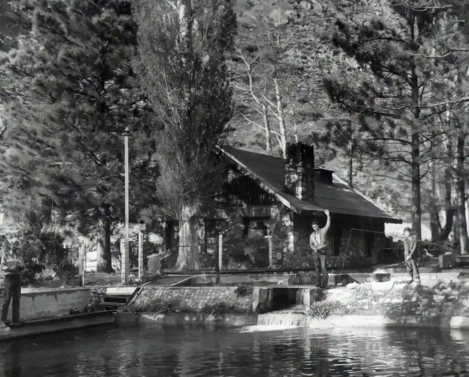 Huttopia Paradise Springs