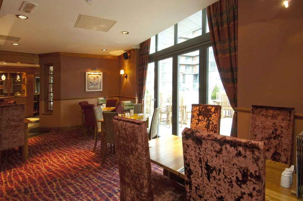 Premier Inn Barnsley Central M1 J37 - Général