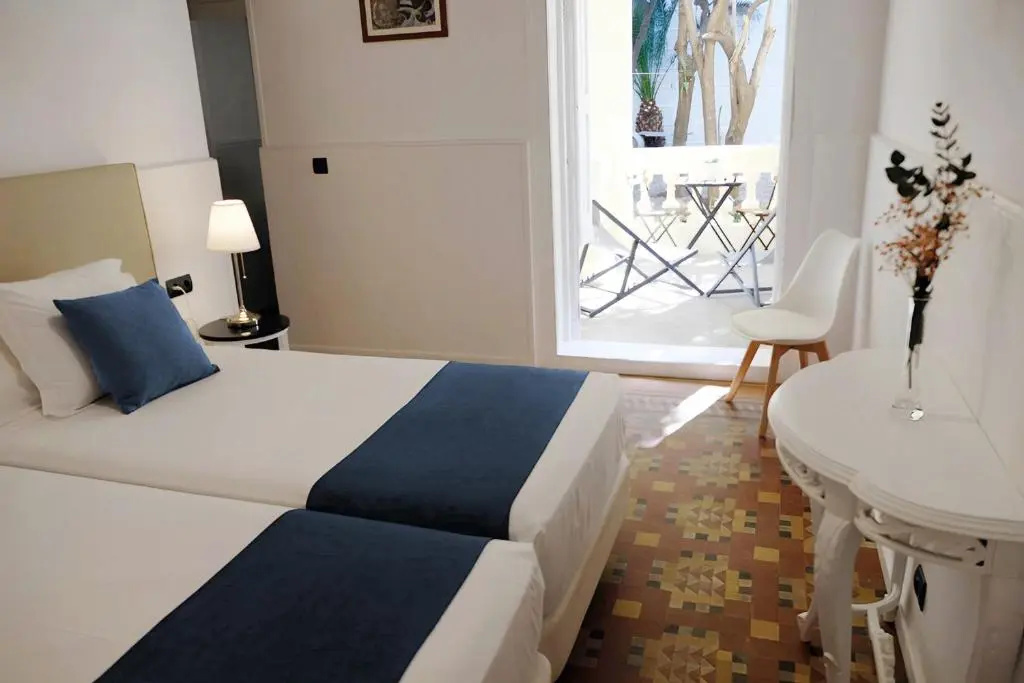 Standard Double room (full double bed)
