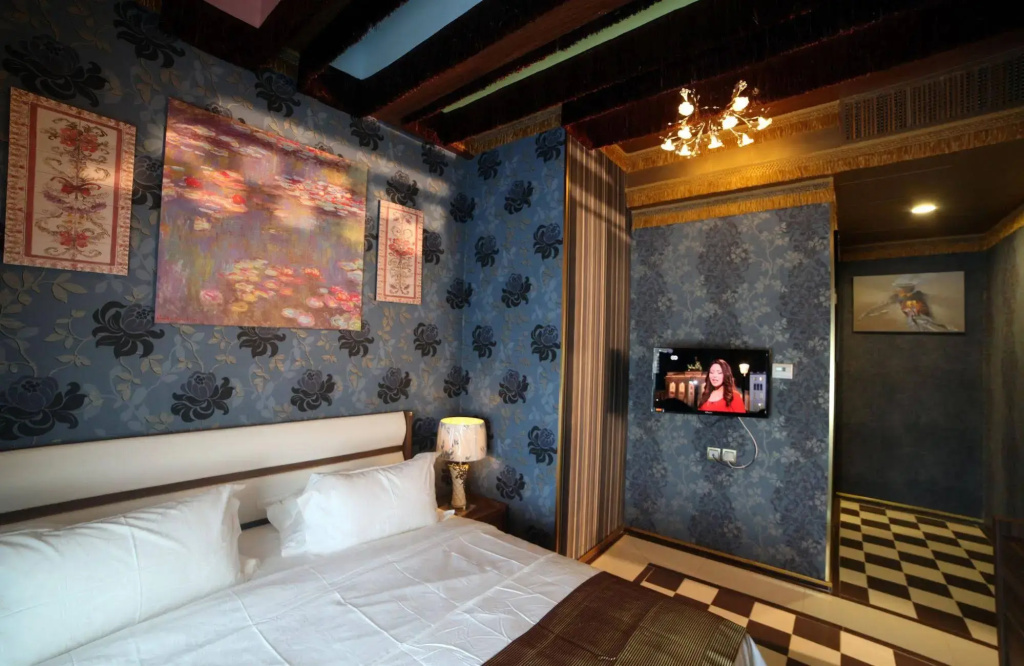 Roomi Suites Hotel - фото 40