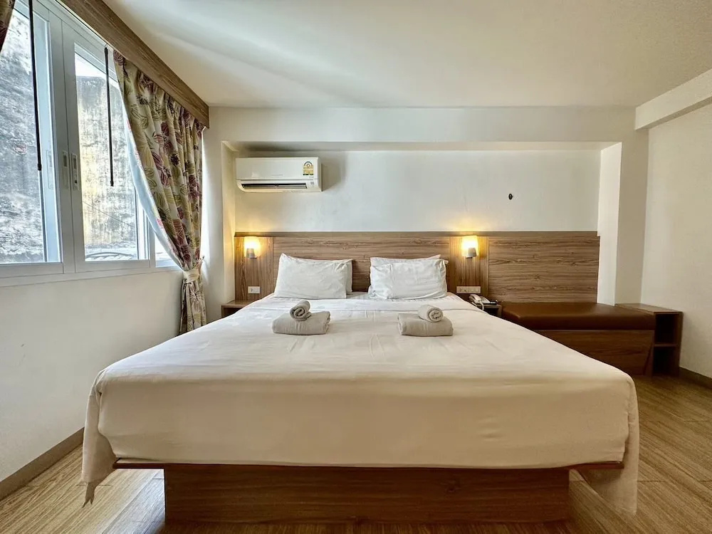 Dinso Mon Hotel - Chambres
