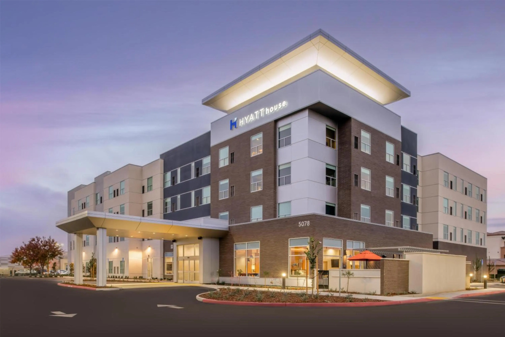 Hyatt House Fresno Campus Pointe