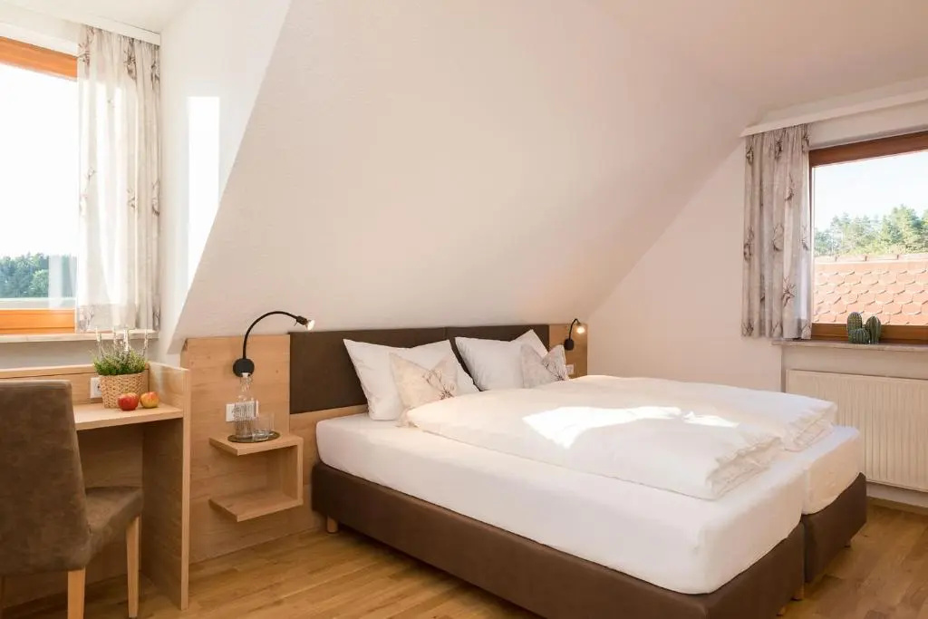 Gasthof-Pension Brauner Hirsch - Chambres