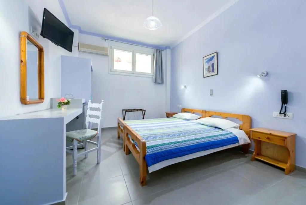 Economy Double Basement room (twin beds)