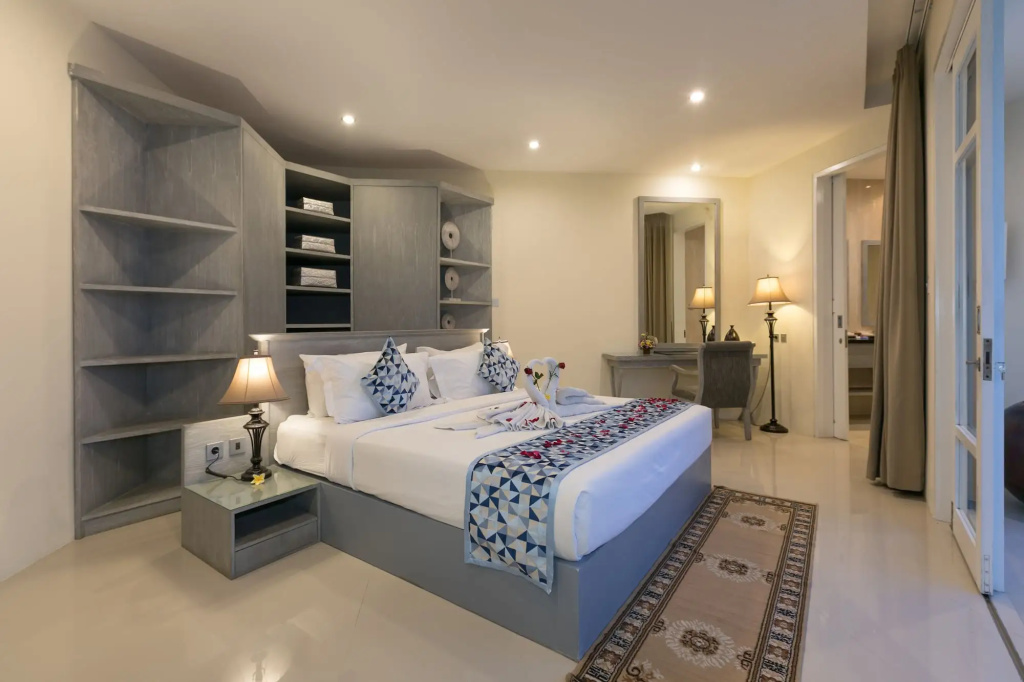 Отель Awila Villa Kuta в Куте