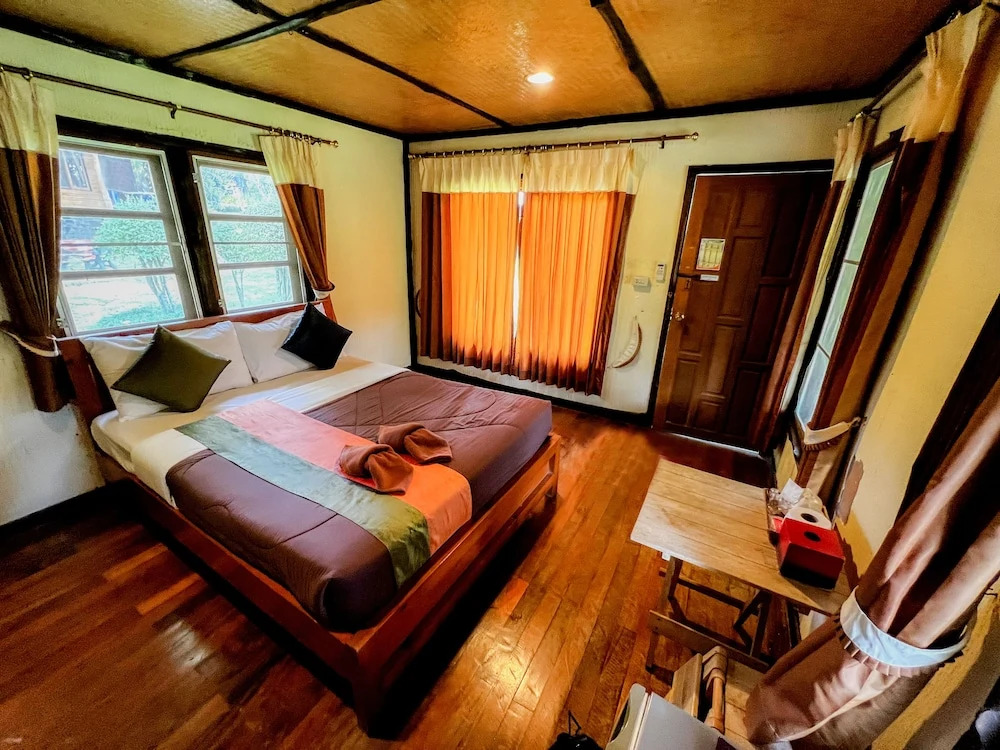 Двухместная вилла c 1 комнатой с видом на сад двуспальная кровать в Starwell Garden Home Resort