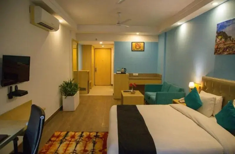 Standard Double room (full double bed)