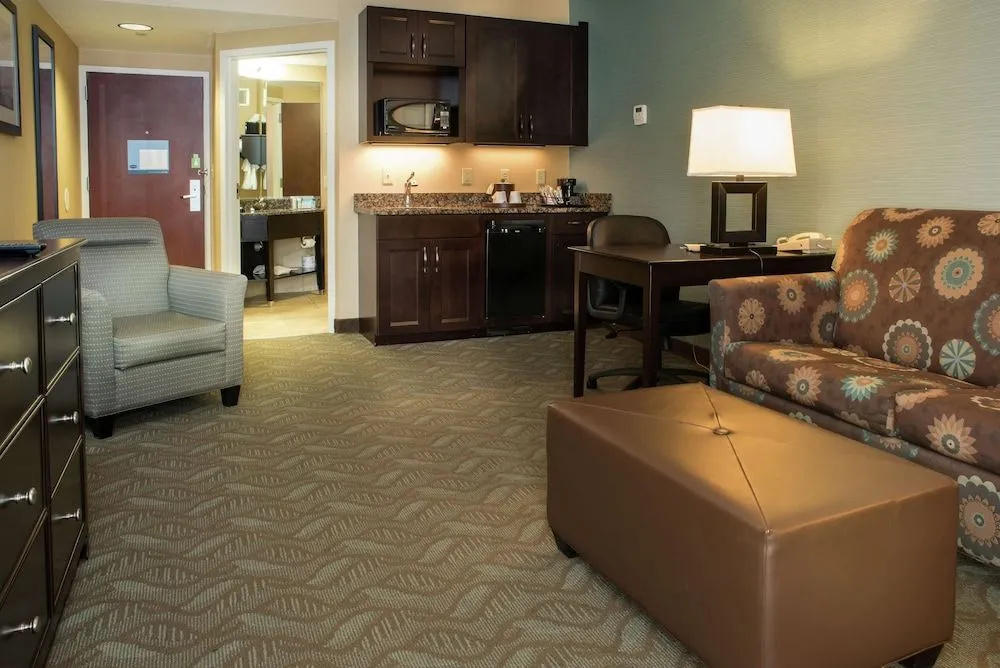 Lobby & Reception