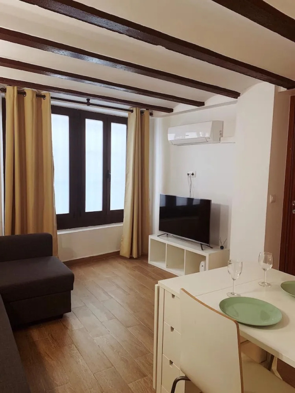 1 Bedroom Basement Apartment