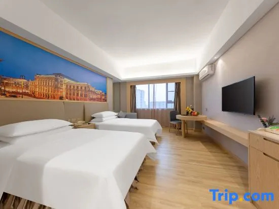 Business Double room (full double bed)