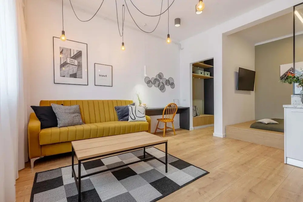 Modern Suite on Historic Calea Victoriei