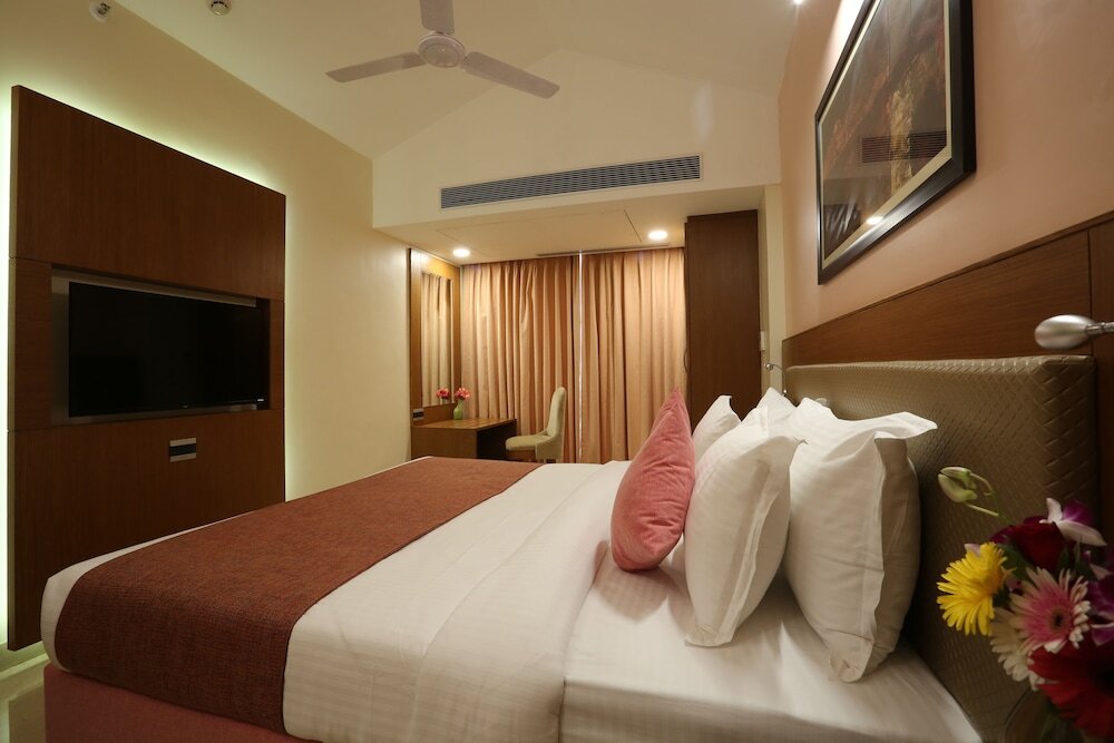 Evoke Lifestyle Candolim