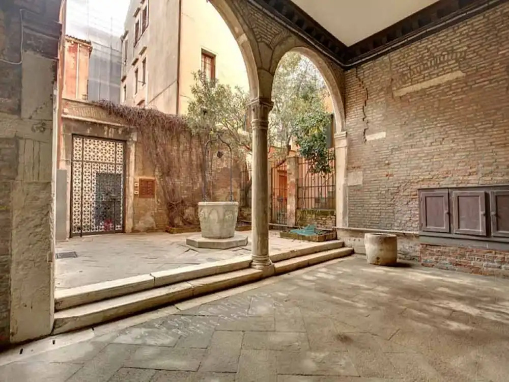 Grimaldi Apartments - Scala Reale