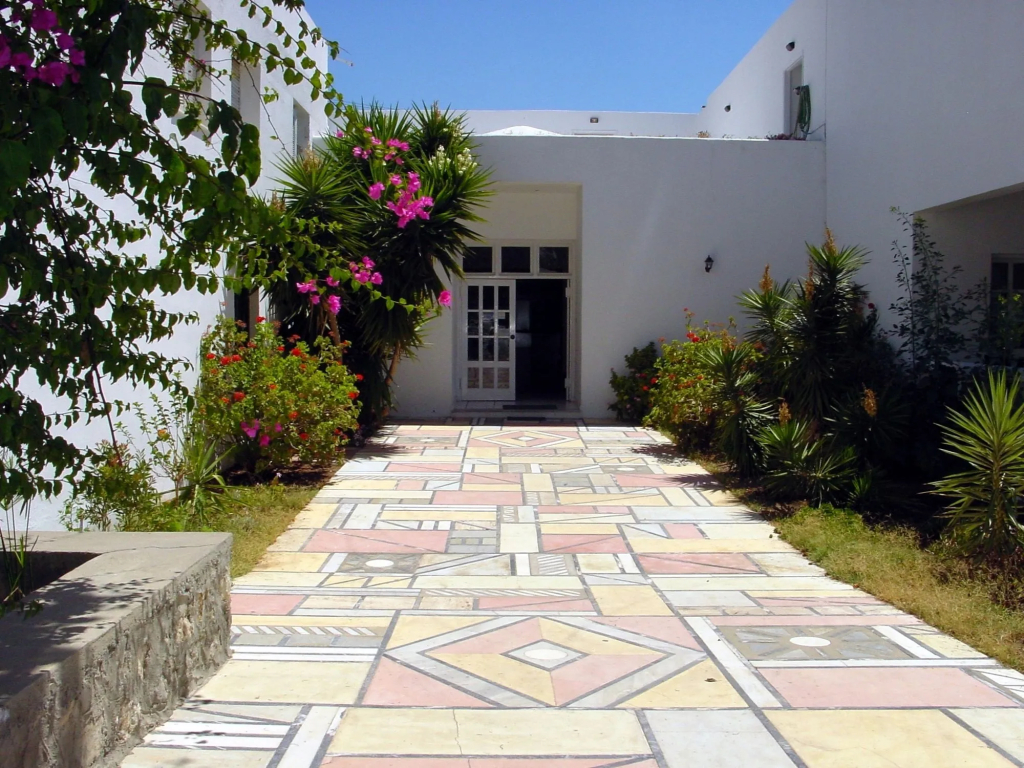Elies Villa