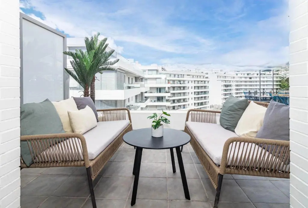 Balcony & Terrace
