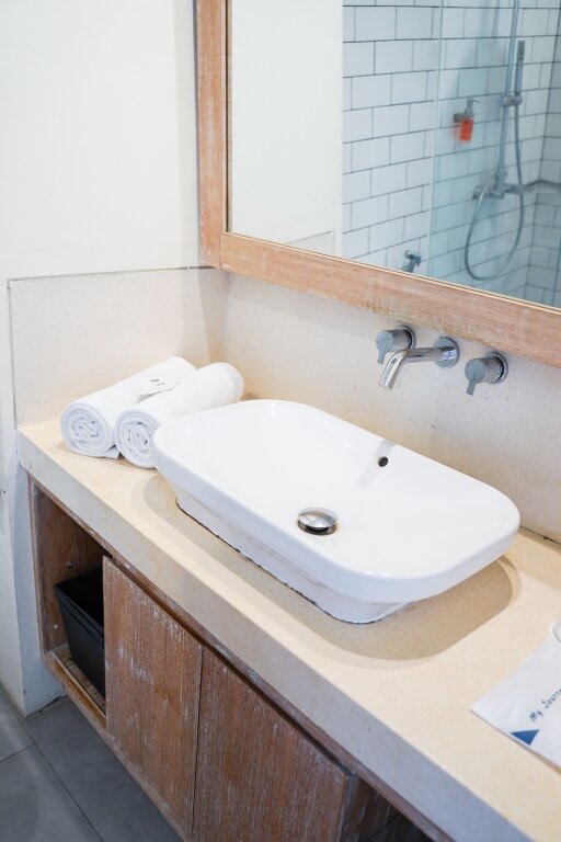 Frii Bali Echo Beach