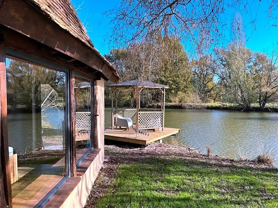 La Maison de L'o (Adults Only)