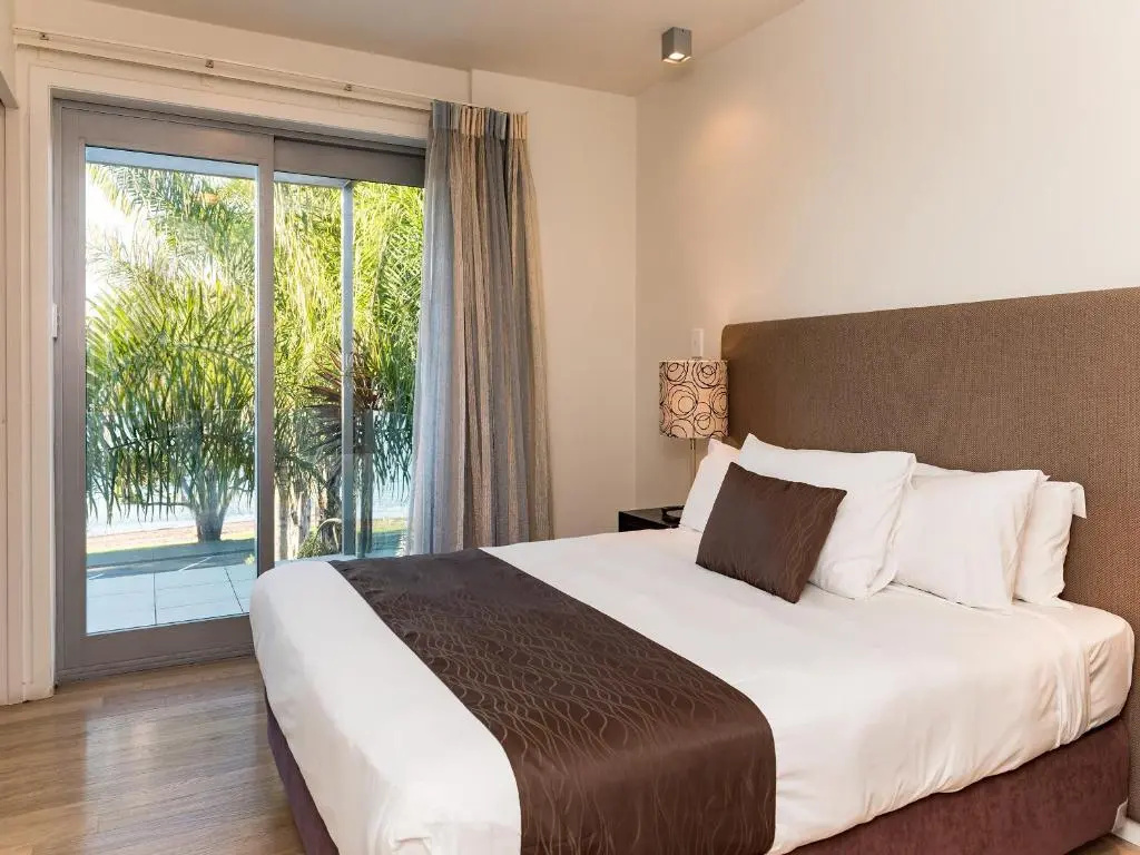 Sea Spray Suites - Chambres