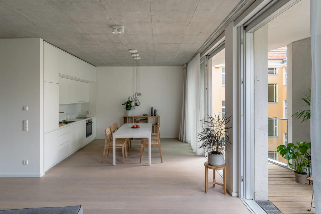 Отель Wilmina Apartments & Lofts в Берлине