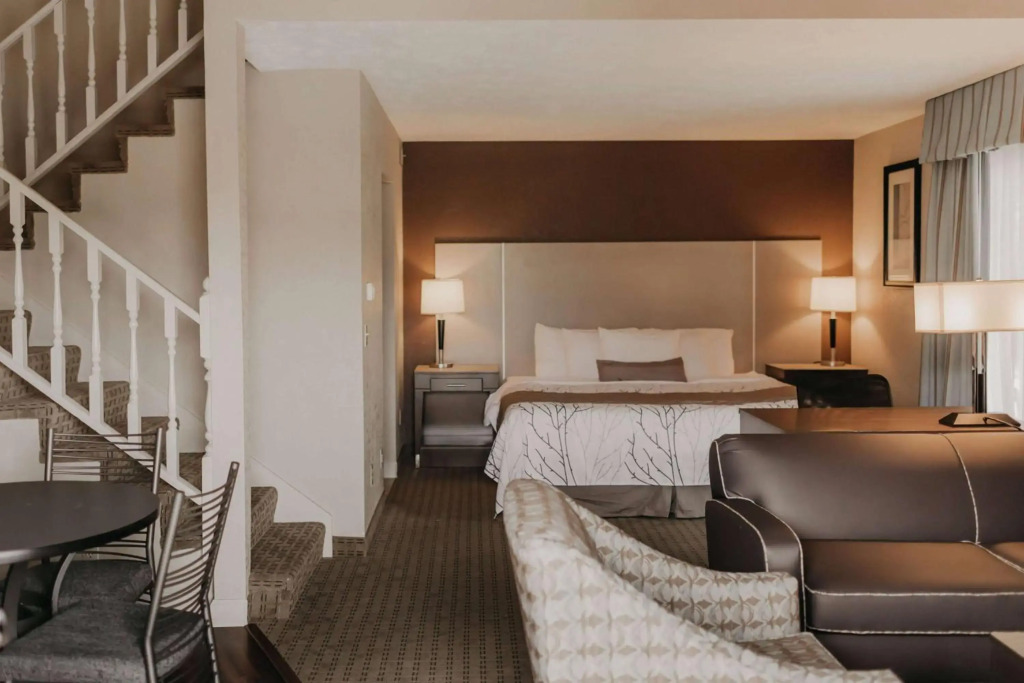 Eastland Suites Hotel & Conference Ctr, Trademark by Wyndham — фото 2