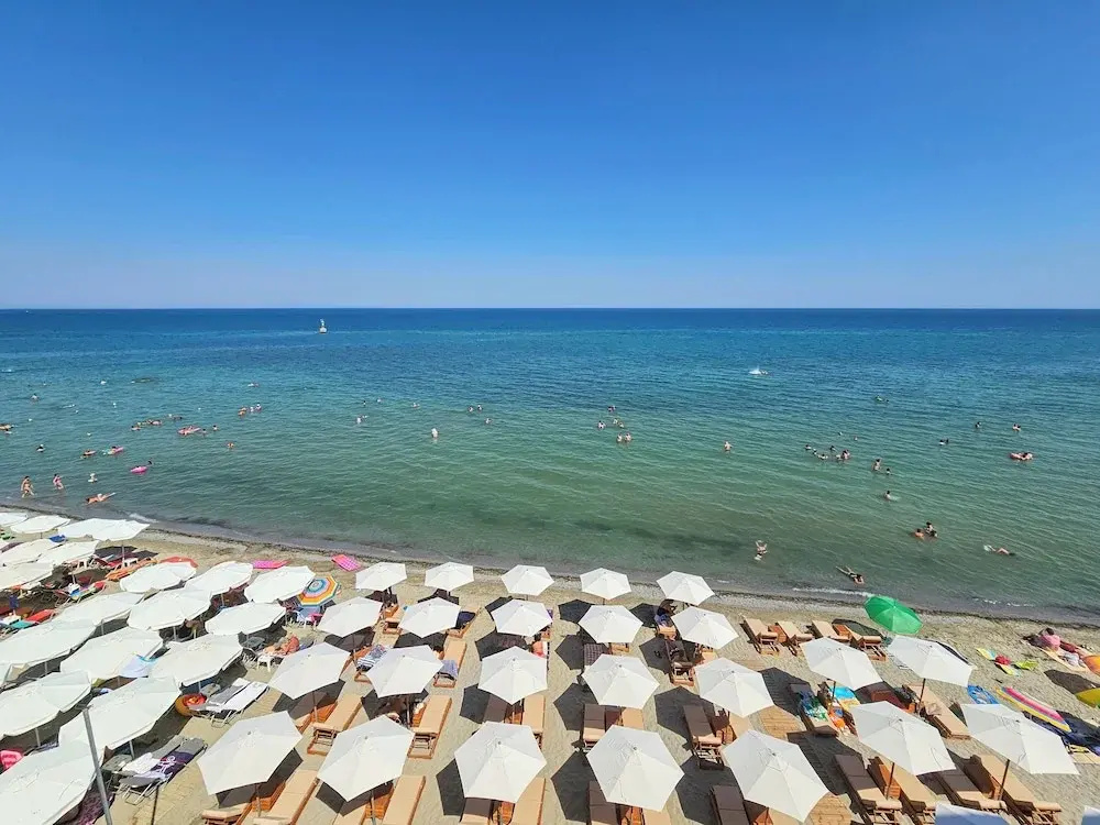 Beach & Waterfront