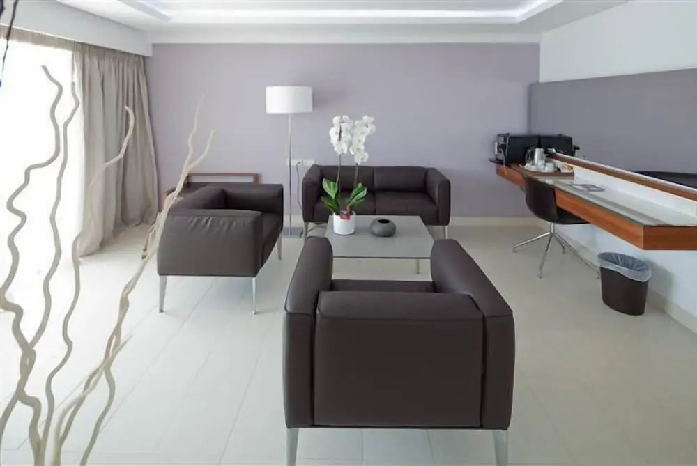 Executive Suite with balcony and with sea view