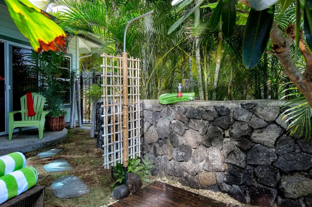 7 C's Kona (big Island) 3 Bedroom Home