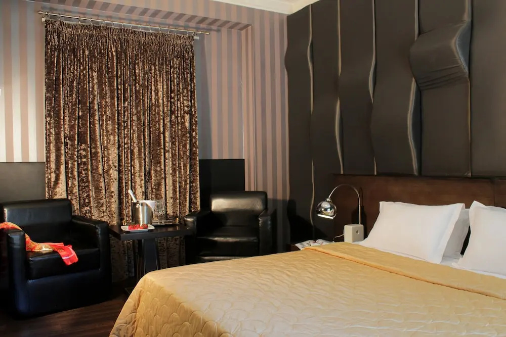 Galaxy Art Hotel - Chambres