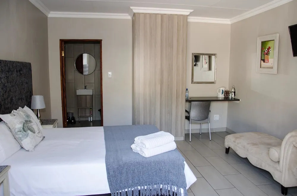 Four Seasons Guesthouses — фото 6