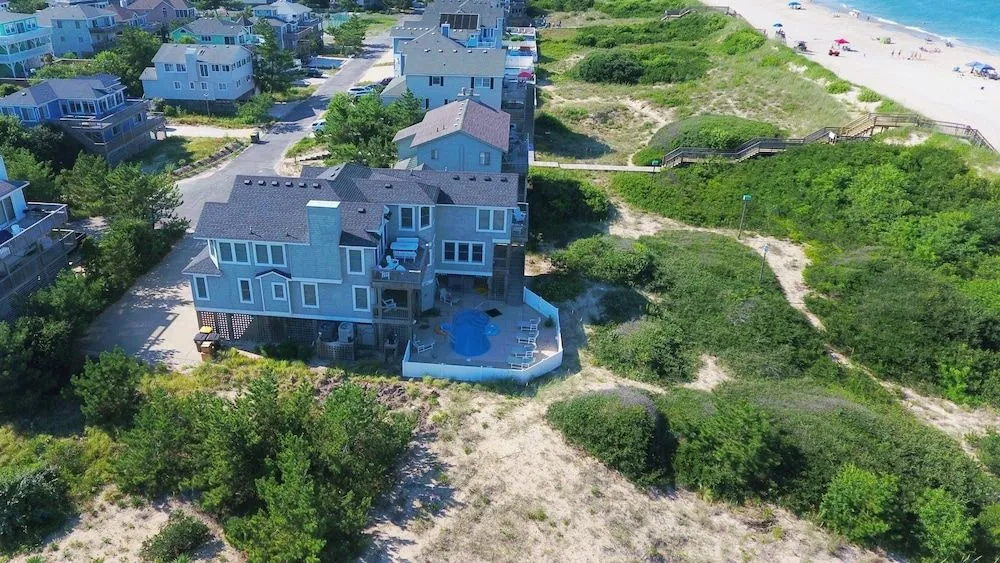 The Black Pearl - 5 Br home by RedAwning