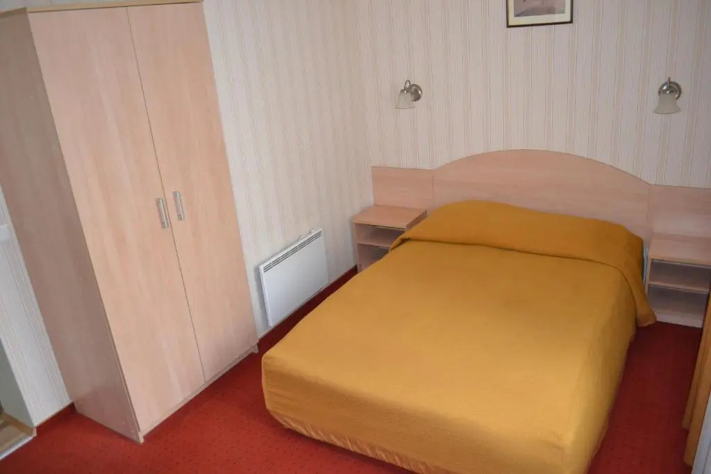 Standard Double room (full double bed)