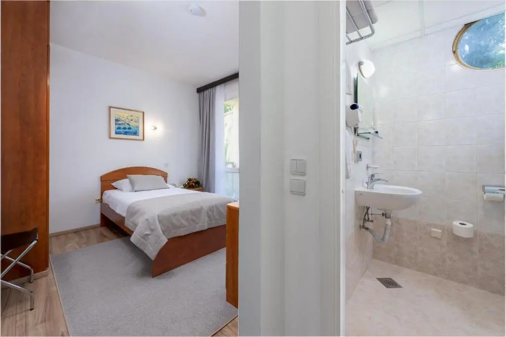 Standard Single room with balcony