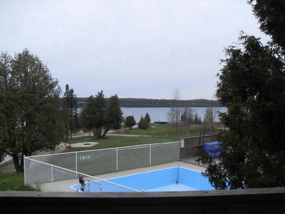 Waterview On The Bay