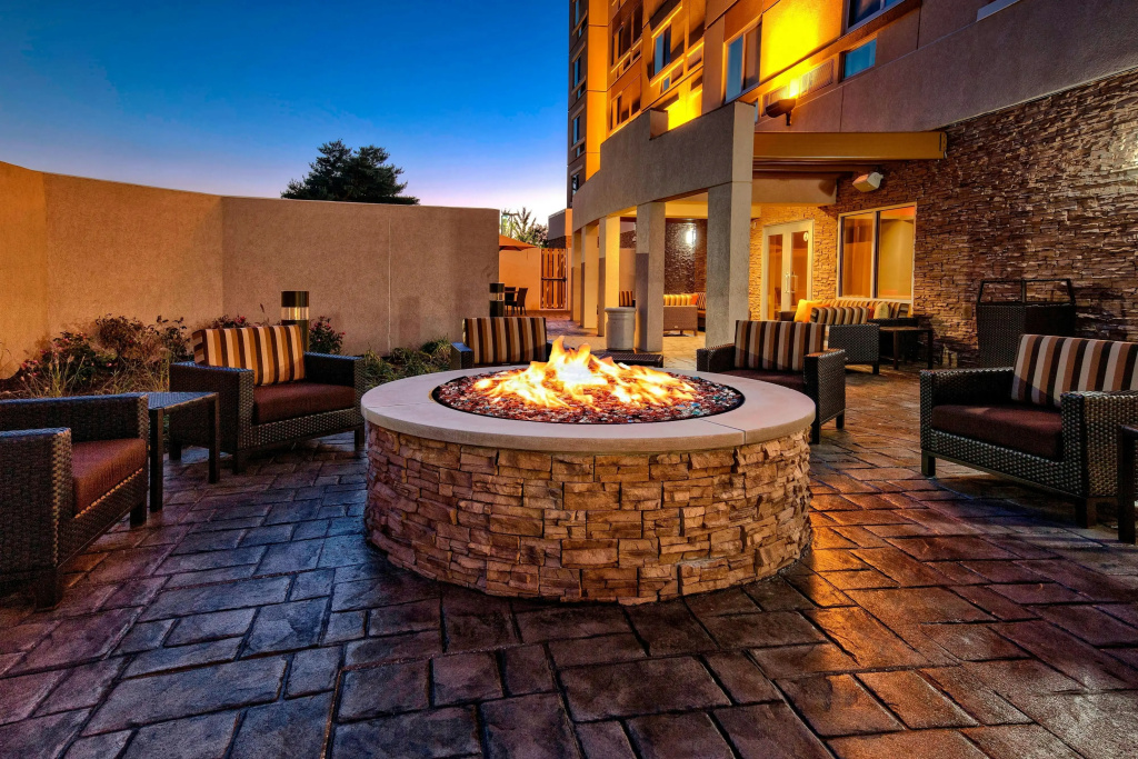 Courtyard Westbury Long Island - Général