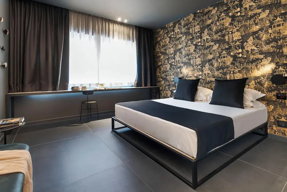Classic Double room (full double bed)