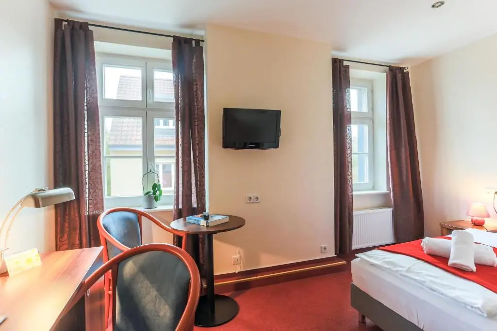 Hotel Zur Alten Oder Frankfurt - Chambres