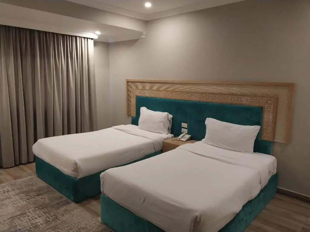 Economy Double room with city view (twin beds)