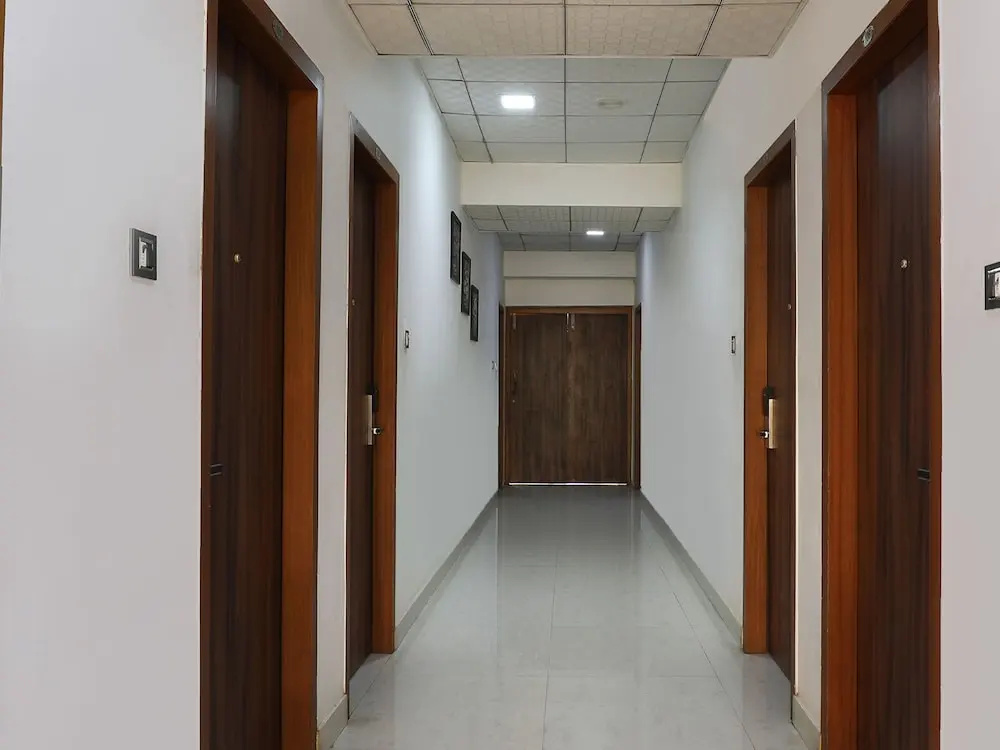 OYO 986 Hotel Akhand Homes - Général